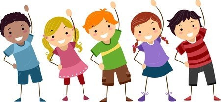 Trẻ em lớp 4B1 hăng hái tập thể dục theo nhạc, chuẩn bị cho trò chơi vận động chuyền bóng