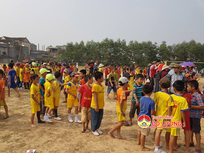 Tuyển chọn tài năng bóng đá trẻ của Câu lạc bộ Sông Lam Nghệ An