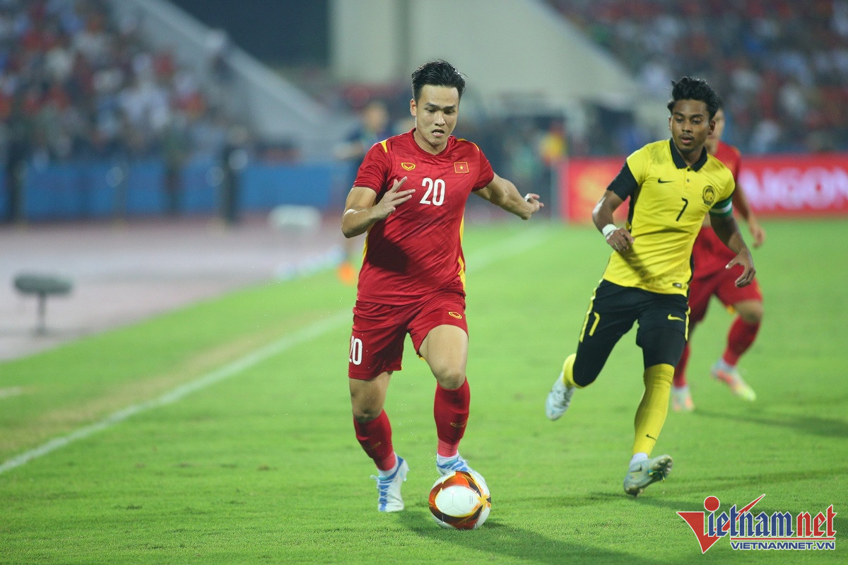 U23 Việt Nam và U23 Malaysia tranh tài tại VCK U23 Châu Á 2022