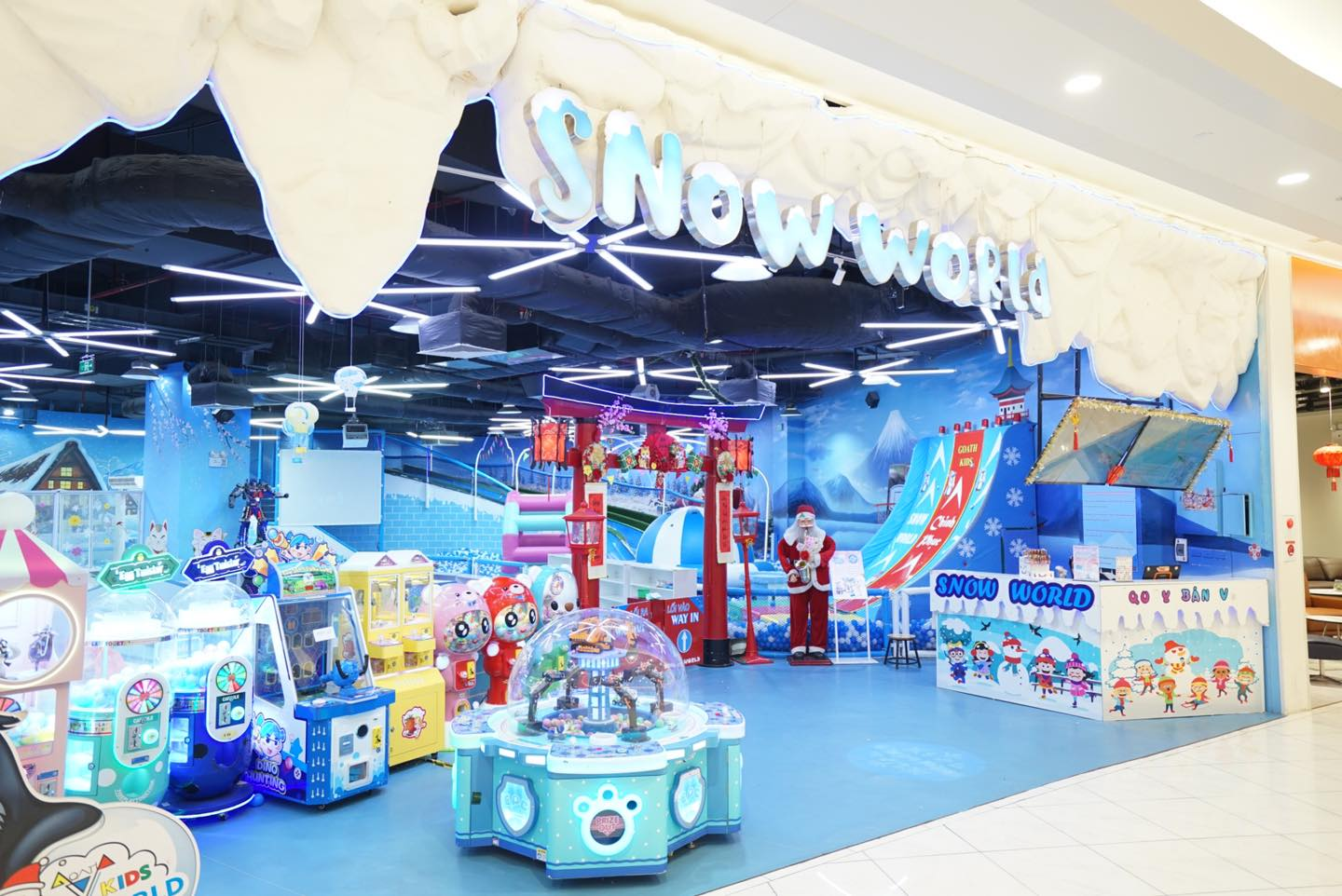 Thế giới tuyết Snow World độc đáo dành cho trẻ em tại Aeon Mall Hà Đông