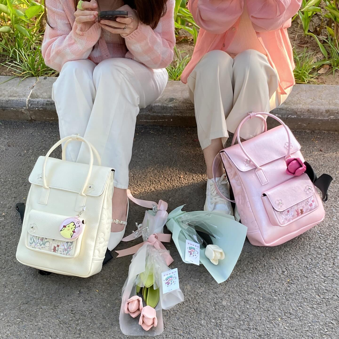 Balo thời trang màu xanh pastel phong cách năng động cho người yêu nữ