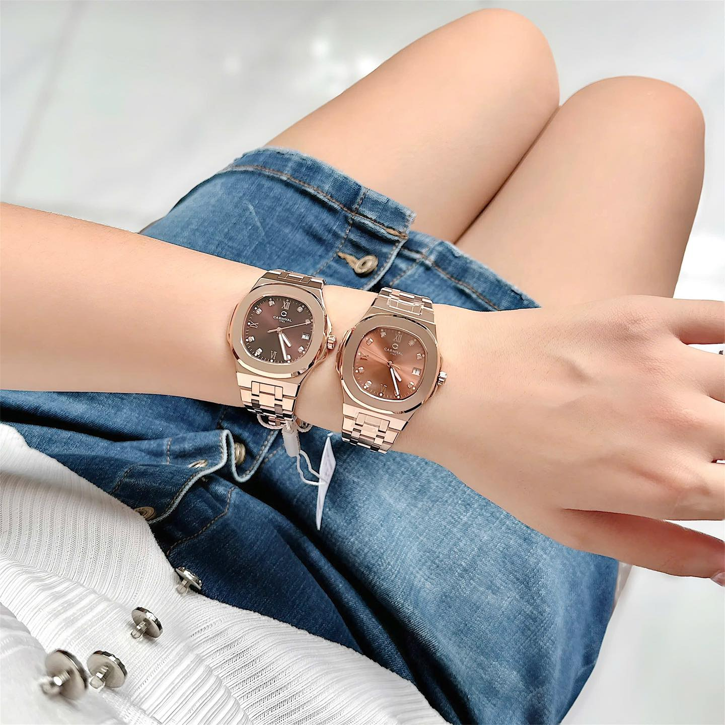 Đồng hồ thời trang mặt tròn dây da nâu thanh lịch cho người yêu nữ