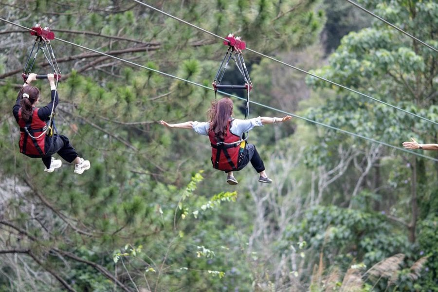Camping kết hợp thể thao mạo hiểm mang lại trải nghiệm đầy thử thách và khám phá