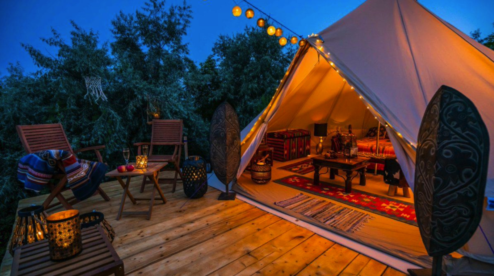 Tại Việt Nam có nhiều khu nghỉ dưỡng đầu tư mô hình glamping với cảnh quan đa dạng