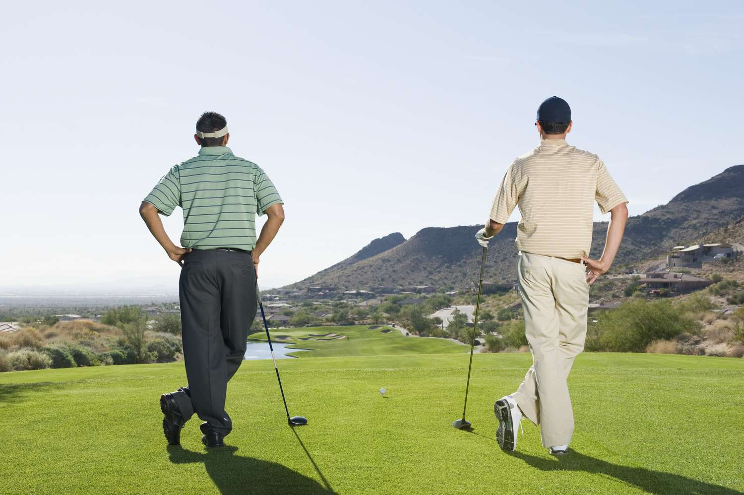 Môn thể thao golf tạo cơ hội kết nối và xây dựng mối quan hệ xã hội.