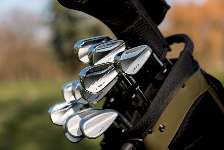 Các loại gậy golf cần thiết cho người mới bắt đầu chơi golf.