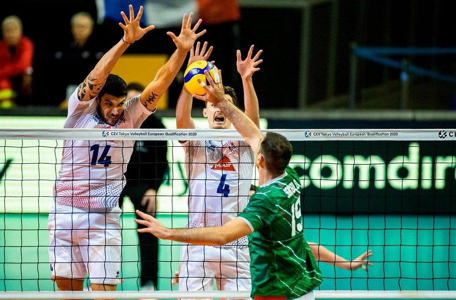 Vị trí đối chuyền (opposite hitter) trong đội hình 5-1