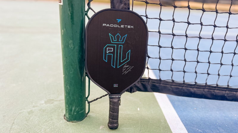 Vợt Paddletek được thiết kế dành cho người chơi trung - cao cấp